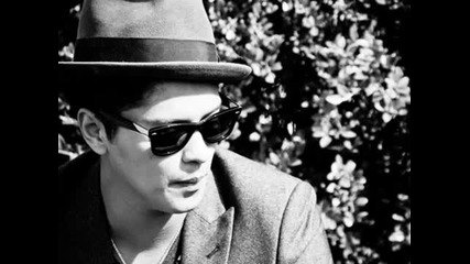 Bruno Mars - Talking to the moon