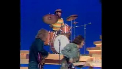 Creedence Clearwater Revival -The night time was the right