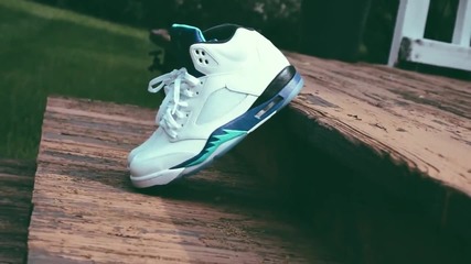 Преглед на Оригинални Маратонки - Air Jordan Retro 5 Grape 2013