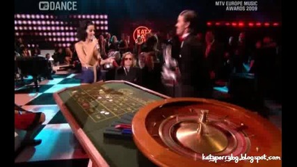 Кейти играе покер ;d - Mtv Ema 2009 (hq)