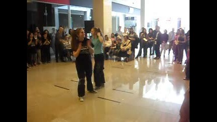 Tecktonik Ivelina and Iva