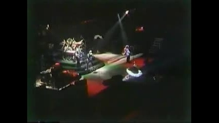 Queen - Let Me Entertain You ( Япония 1979)