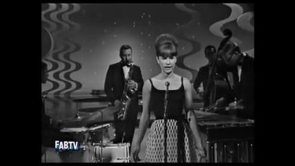 Astrud Gilberto & Stan Getz_ The Girl From Ipanema- 1964