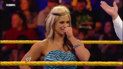 Wwe Nxt •11•02•2010 Kissing contest