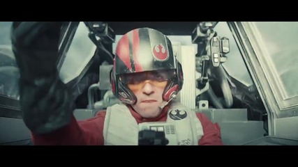 Смесица от трейлърите на филмите Отмъстителите 2 (2015) и Междузвездни Войни 7 (2015)
