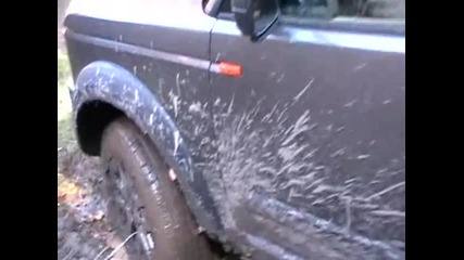 Land Rover Discovery 3.mpg 