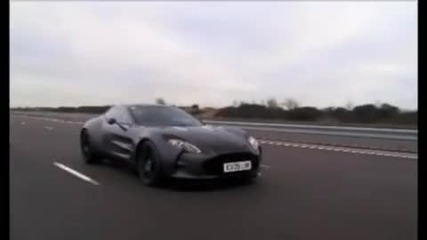 Aston Martin One - 77 in Action 