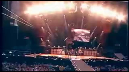 Ac Dc - Shoot to Thrill ( На живо ) [live]