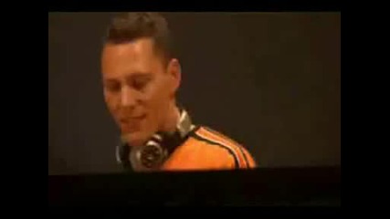 Tiesto Feat Andain - Beautiful Things