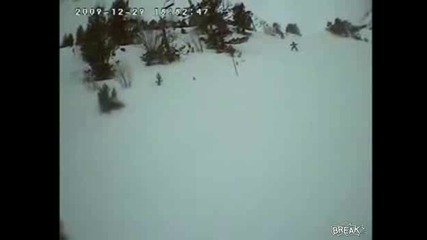 Малко дете помита баща си докато кара ски ! 