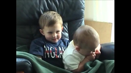 Charlie bit my finger - again !