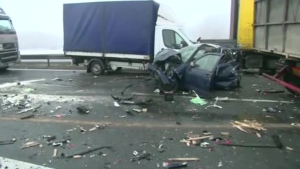 Десетки ранени при две верижни катастрофи на магистрала в Полша