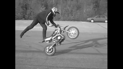 Crazy pitbike stunts ! 