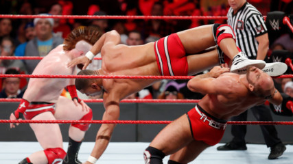 Cesaro & Sheamus vs. Seth Rollins & Jason Jordan - Raw Tag Team Championship Match
