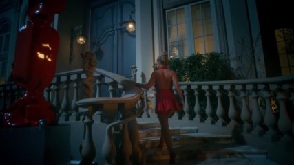 2®15 •» Britney Spears - Slumber Party ft. Tinashe (official video)