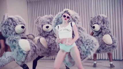 Miley Cyrus - We Can't Stop # Oфициално видео #