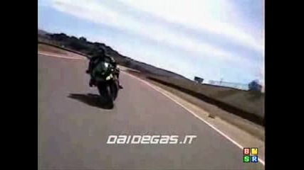 Yamaha R1 & Kawasaki Ninja
