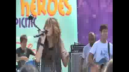 Miley Cyrus 7 Things live - full version! (bop & Tiger Beat)