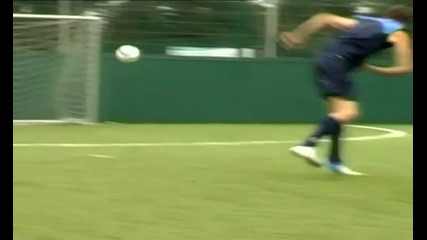 Billy Wingroves Learn Freestyle Football