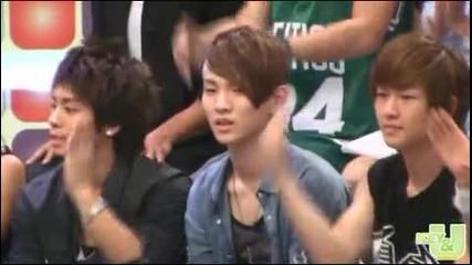Cute ~ Shinee dancing to Orange caramel @ Sk Recording