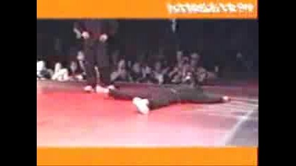 BREAK DANCE CREW