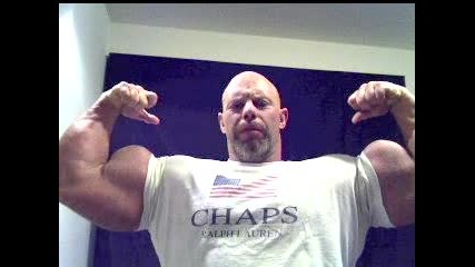 Brad Hollibaugh Flexing 2