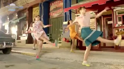 Цветелина Янева - Бонбони Official Video 2012