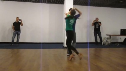Workshop 8 - Ilia & Desy (los Pambos) - Salsa on 2
