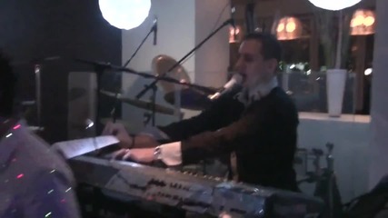 AMADEUS BAND - LONG TRAIN RUNNING (UZIVO ) 2009