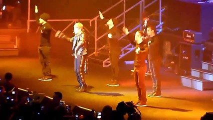 Justin Bieber - Somebody to Love (live in Indonesia, 23 April 2011)