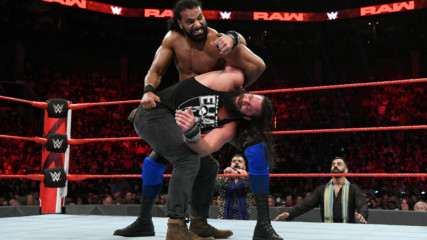 Elias vs. Jinder Mahal: Raw, Oct. 29, 2018