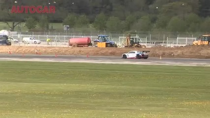 Audi R8 Lms drive by autocar.co.uk 