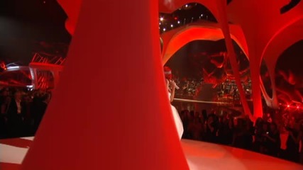 Eminem - Not Afraid/love The Way You Lie 2010 Vma`s