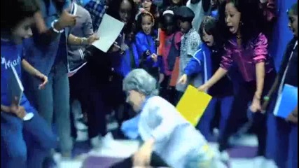 Н О В О Следващата Rihanna Willow Smith - Whip My Hair