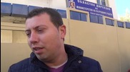Полицаите в Благоевград протестираха, раздаваха карамфили