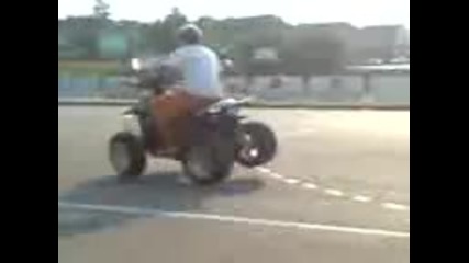 бъги на 2 гуми 