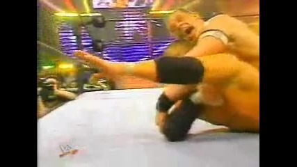 Jon Cena срещо Triple H = Jc побеждава Triple H с естефиюу