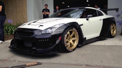 Зверче - David's Rocket Bunny Gt-r!!!