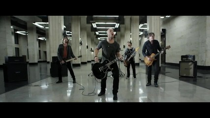 Daughtry - Crawling Back To You