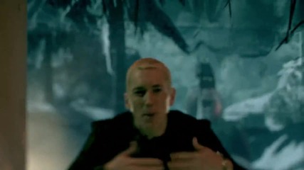 Купона е на Макс ! Eminem - Throw It Up [ New Remix Song ] 14.11.2013
