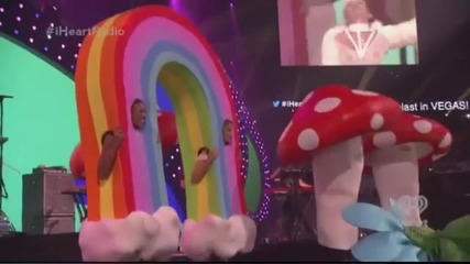 Miley Cyrus - _we Can't Stop_ Live iheartradio Music Festival 2013