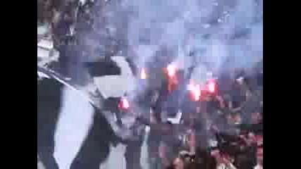 Gate 4 Before Game