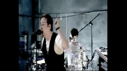 Kaiser Chiefs - Half the truth