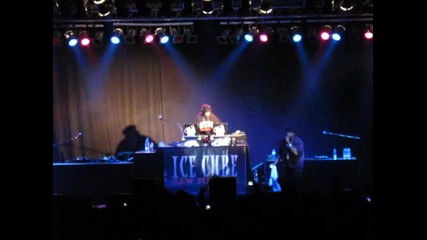 Dj Crazy Toones откача на пулта (ice Cube in Sofia)