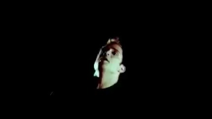 Skillet- whispers in the dark