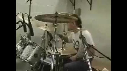 James Hetfield On The Drums! 