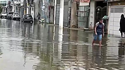 Рекордни дъждове в Сао Паоло отнеха живота на поне трима души