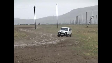 Drift s Lada Niva 