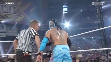 [hq] Wrestlemania 26: Cm Punk ( With Luke Gallows & Serena ) Vs. Rey Mysterio { Част 2/2 }