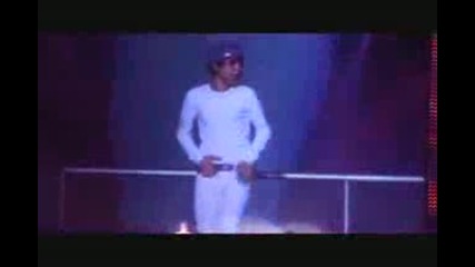 Ексклузивни кадри:панталоните на Justin Bieber Падат !!!1 